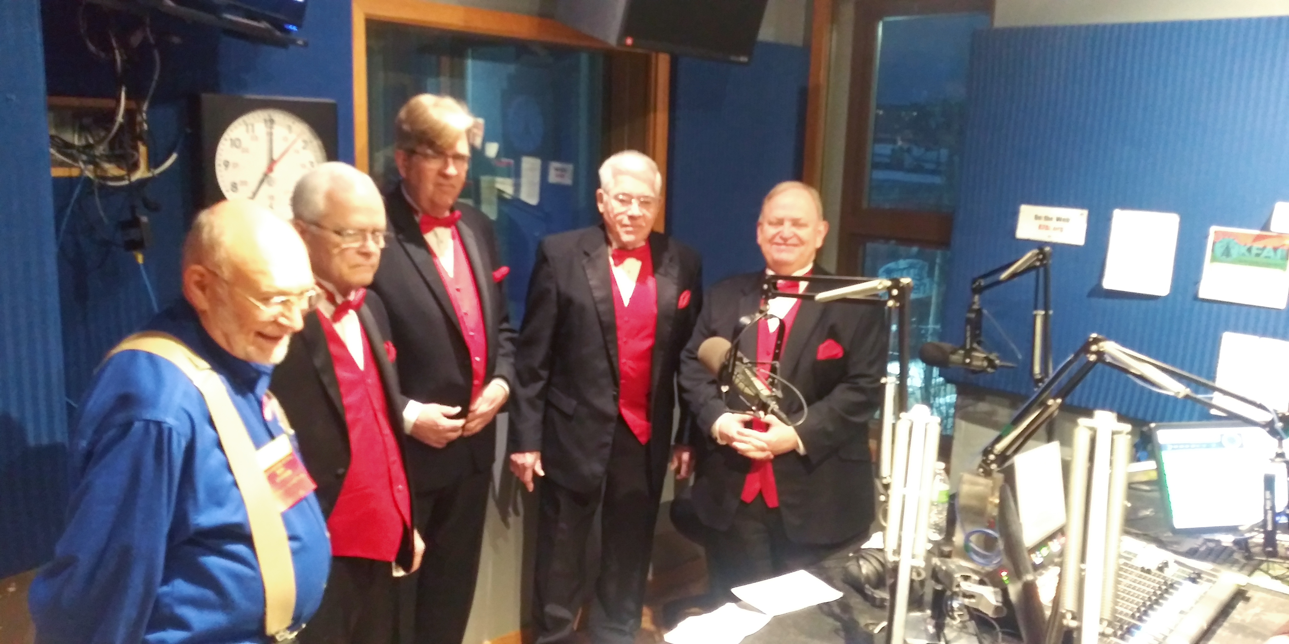 Gordon with Note'orious (Duane, Steve, Ron, Grant) in KFAI studio